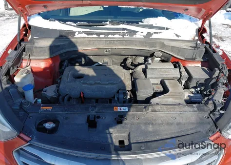 2017 Hyundai Santa Fe Sport 2.4L z USA, uszkodzony, nr VIN 5XYZUDLB1HG498540